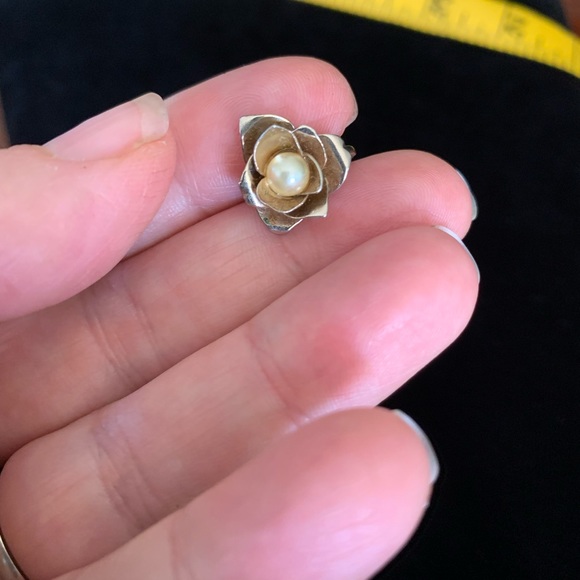 1950’s Vintage Earrings - Picture 3 of 8